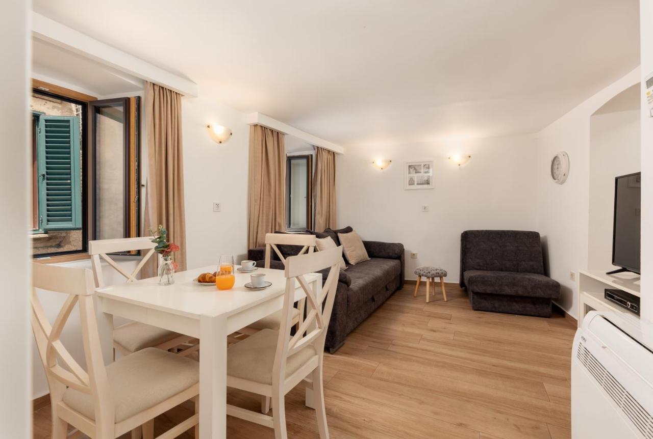 Apartment Amigo Old Town Kotor Kültér fotó